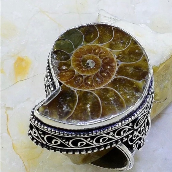 handcrafted in Jaipur India Jewelry - Ammonite Fossil Antique Design .925 Ring